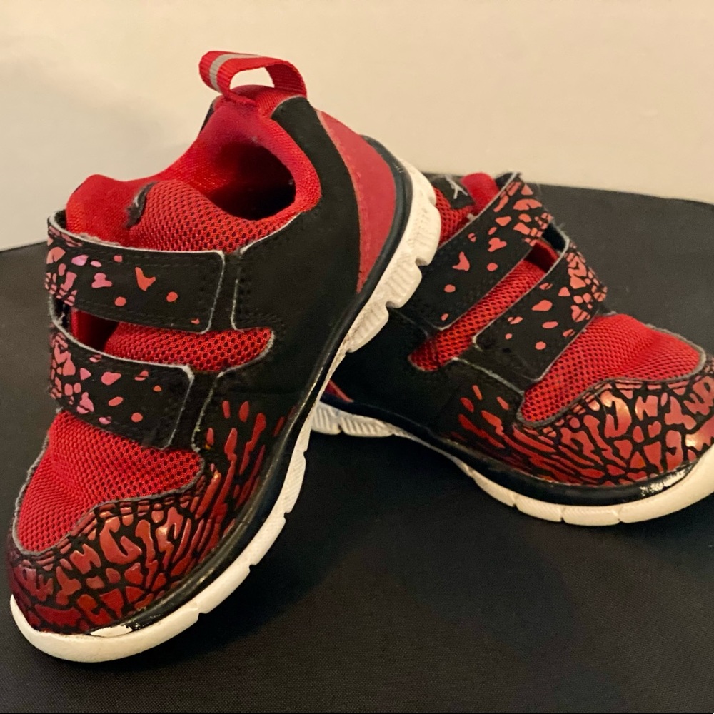 Air Jordan’s 580549-600 Toddler Size 7c